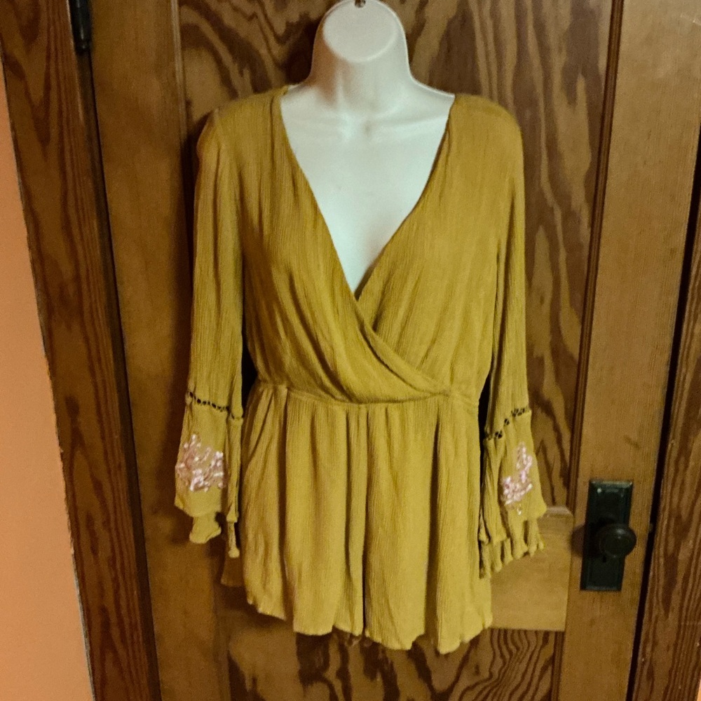 Miami Gold Boho Long Sleeve V Neck Romper - Picture 5 of 11